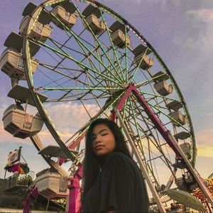 Meet your Posher, Denise